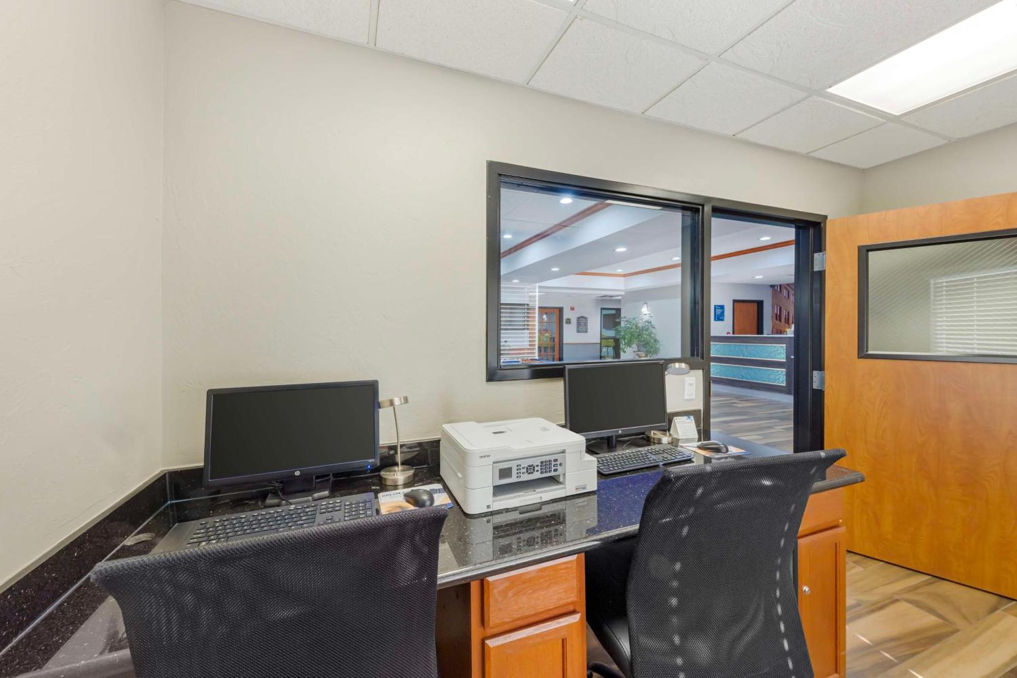 Best Western Plus Midwest City Inn & Suites Εξωτερικό φωτογραφία