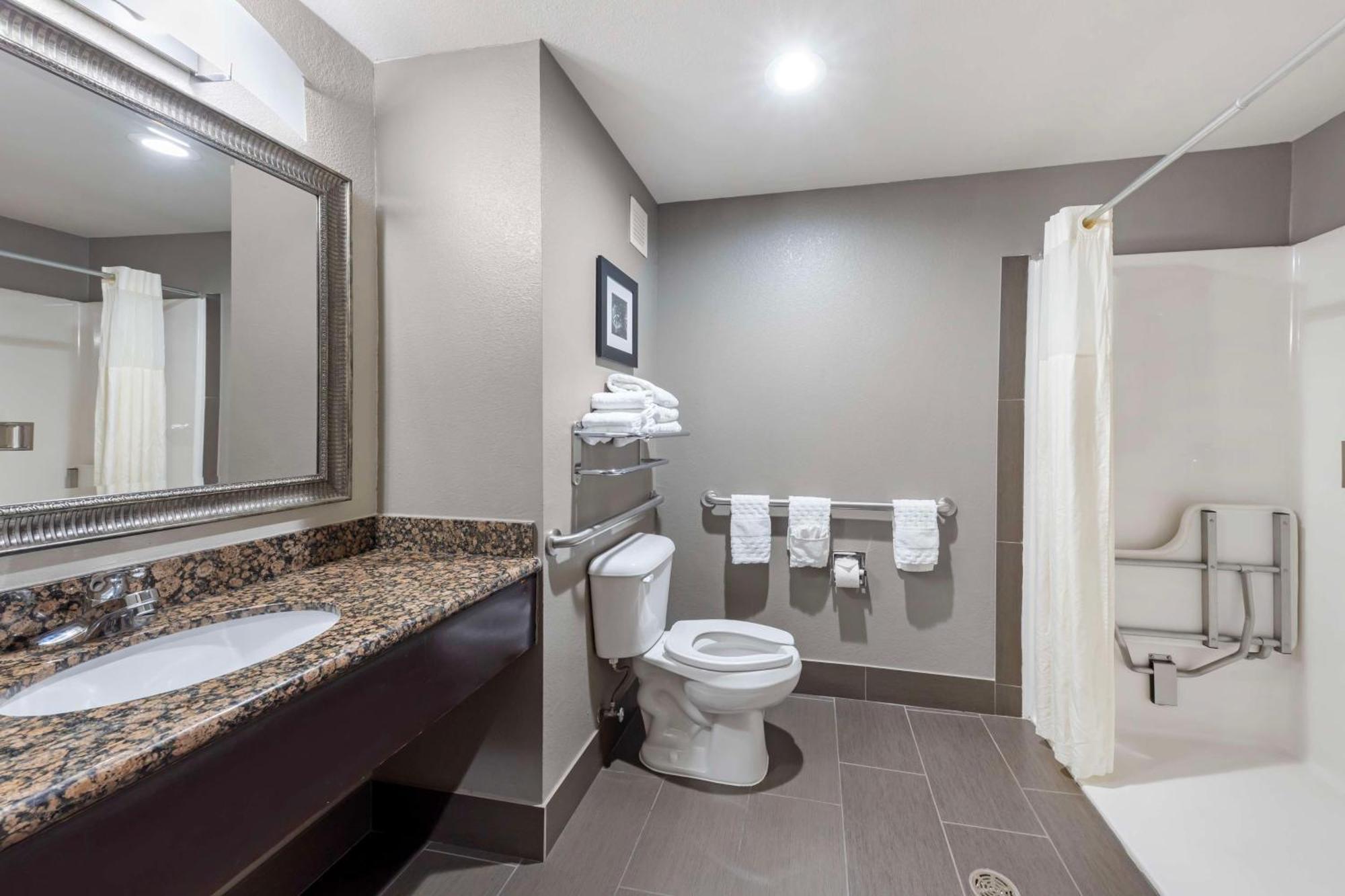 Best Western Plus Midwest City Inn & Suites Εξωτερικό φωτογραφία
